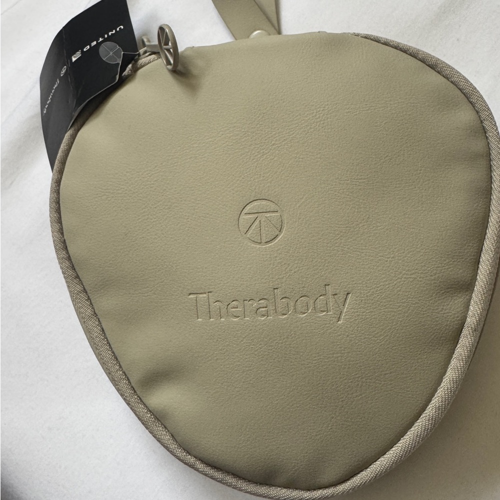 Therabody x United Airlines Tan Toiletry Bag